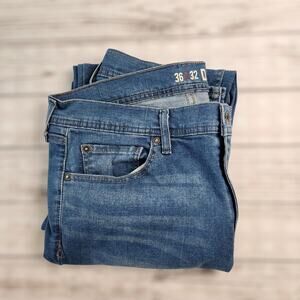 Devil Dog Men's 36 x 32 Slim Straight Medium Wash Denim